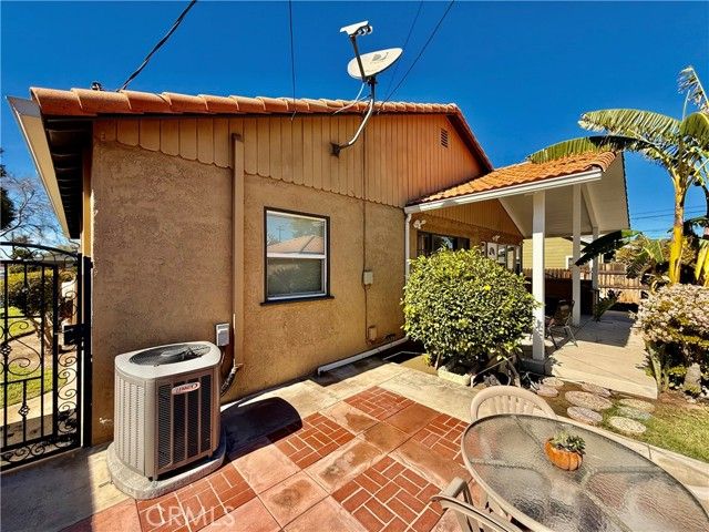 6034 Elenor, Riverside, CA 92506