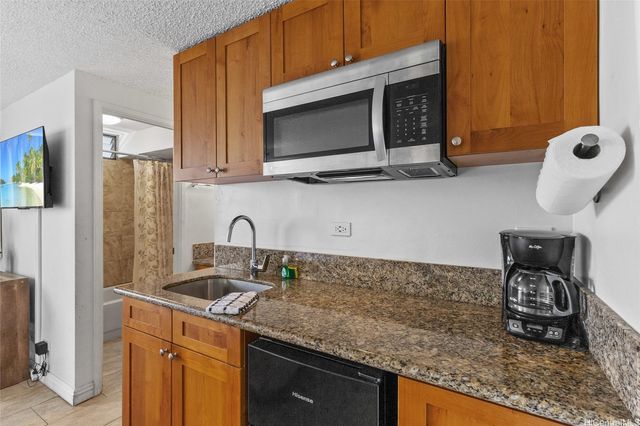 2450 Prince Edward Street 502A, Honolulu, HI 96815