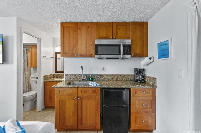 2450 Prince Edward Street 502A, Honolulu, HI 96815