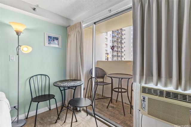 2450 Prince Edward Street 502A, Honolulu, HI 96815