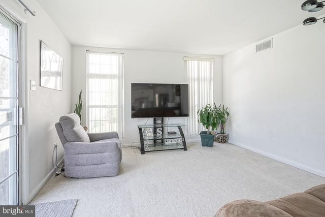 67 VANCE AVE, Sicklerville, NJ 08081