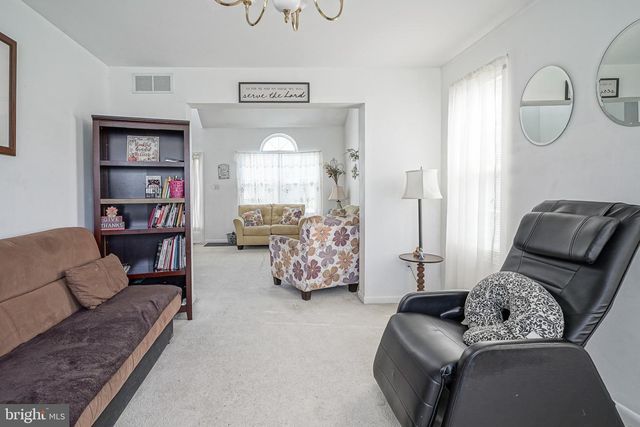 67 VANCE AVE, Sicklerville, NJ 08081