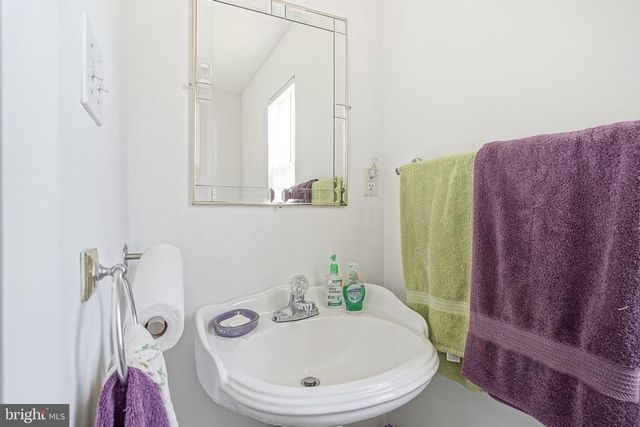 67 VANCE AVE, Sicklerville, NJ 08081