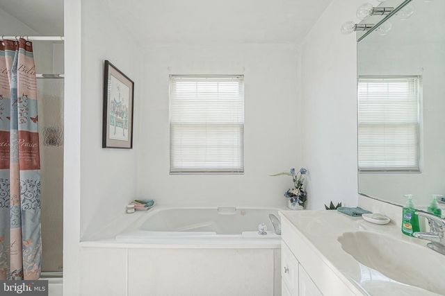 67 VANCE AVE, Sicklerville, NJ 08081