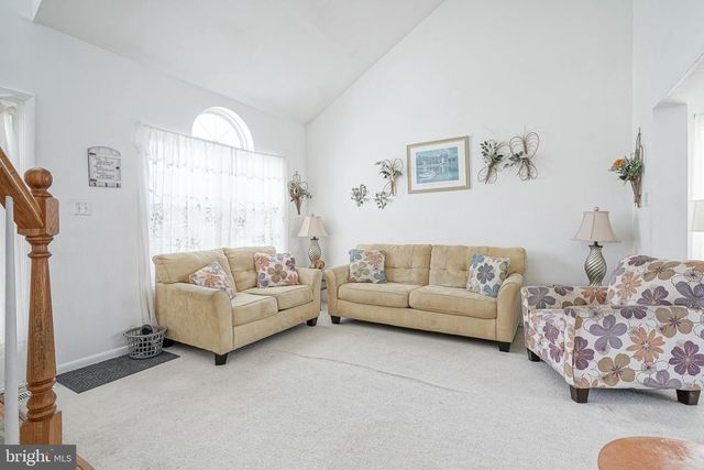 67 VANCE AVE, Sicklerville, NJ 08081