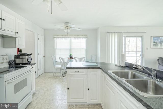 67 VANCE AVE, Sicklerville, NJ 08081