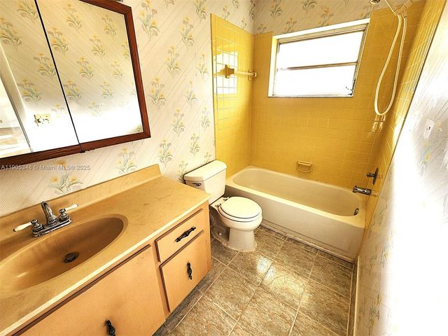 5091 Lakefront Blvd D, Delray Beach, FL 33484