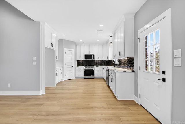 9 Valewood Court, Sherwood, AR 72076