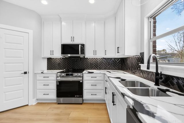 9 Valewood Court, Sherwood, AR 72076