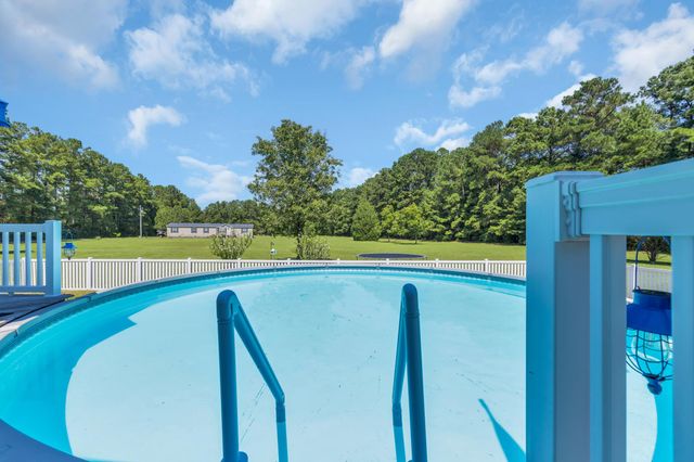 381 Saint Ives Rd., Longs, SC 29568