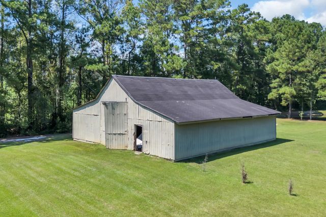 381 Saint Ives Rd., Longs, SC 29568