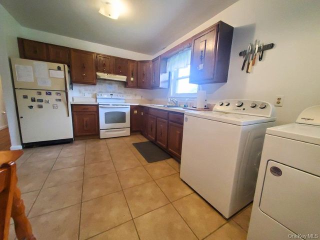 32 Grants Road, Liberty, NY 12754