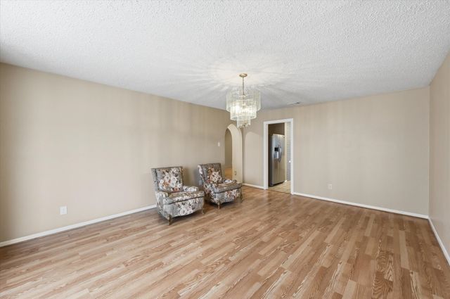 100 Faircrest Drive, Desoto, TX 75115