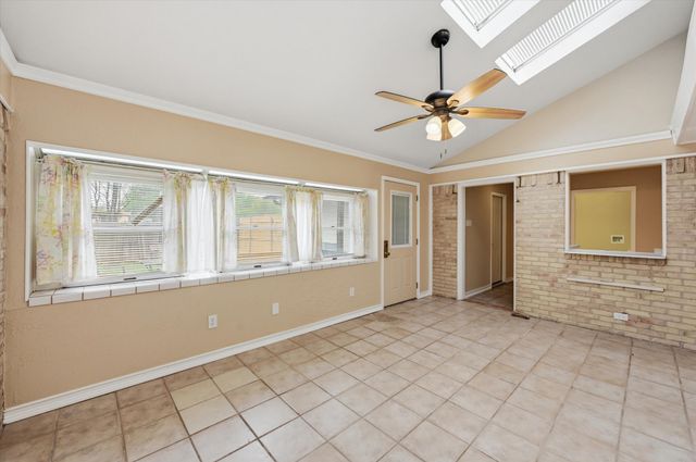 100 Faircrest Drive, Desoto, TX 75115