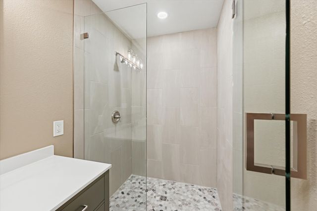 100 Faircrest Drive, Desoto, TX 75115