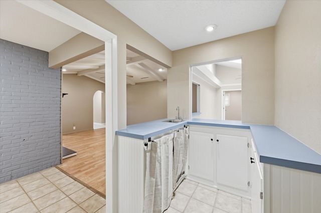 100 Faircrest Drive, Desoto, TX 75115