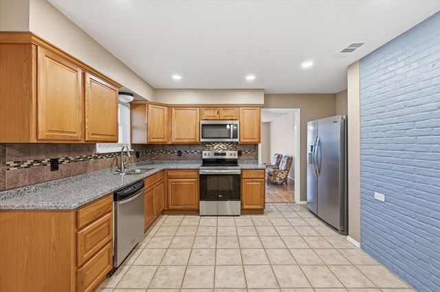 100 Faircrest Drive, Desoto, TX 75115