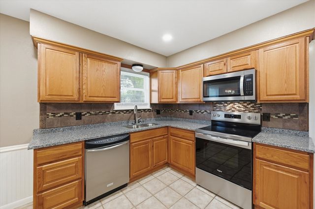 100 Faircrest Drive, Desoto, TX 75115