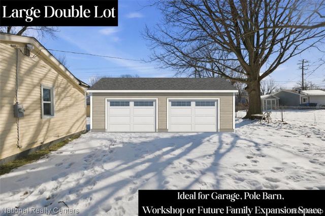 27840 Hampden Street, Madison Heights, MI 48071