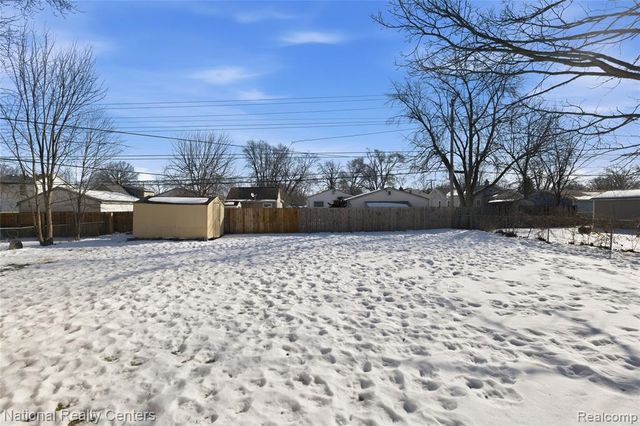 27840 Hampden Street, Madison Heights, MI 48071