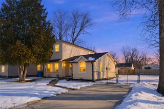 27840 Hampden Street, Madison Heights, MI 48071