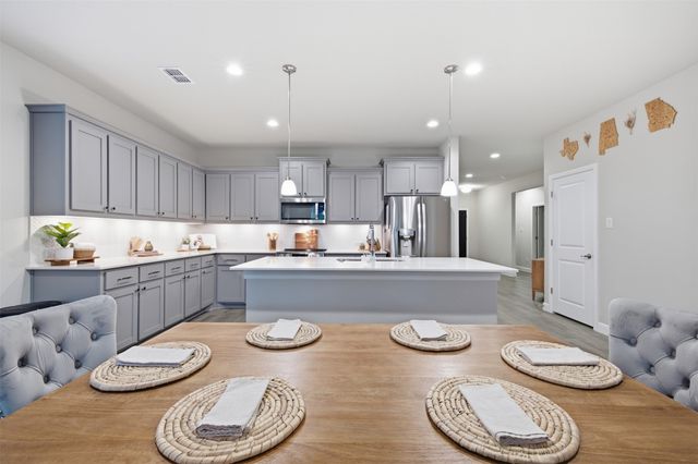 412 Hogan Drive, Denton, TX 76210