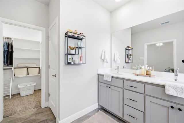 412 Hogan Drive, Denton, TX 76210