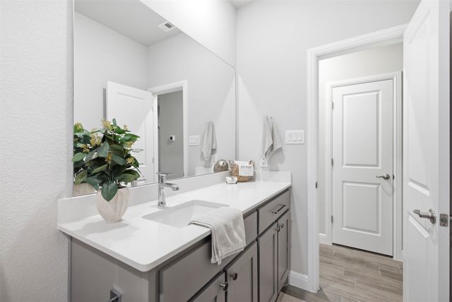 412 Hogan Drive, Denton, TX 76210