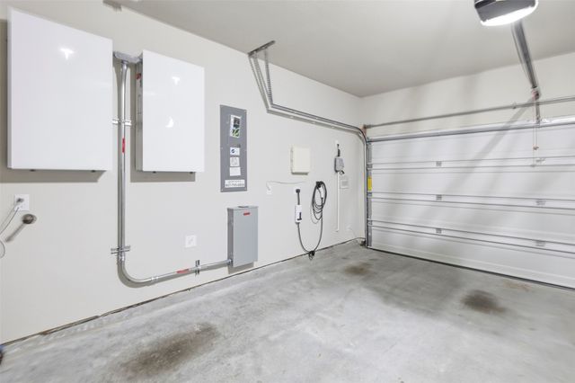 412 Hogan Drive, Denton, TX 76210