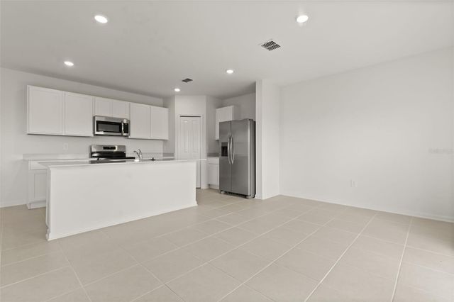 3362 ALEXANDER DRIVE, Lake Wales, FL 33859