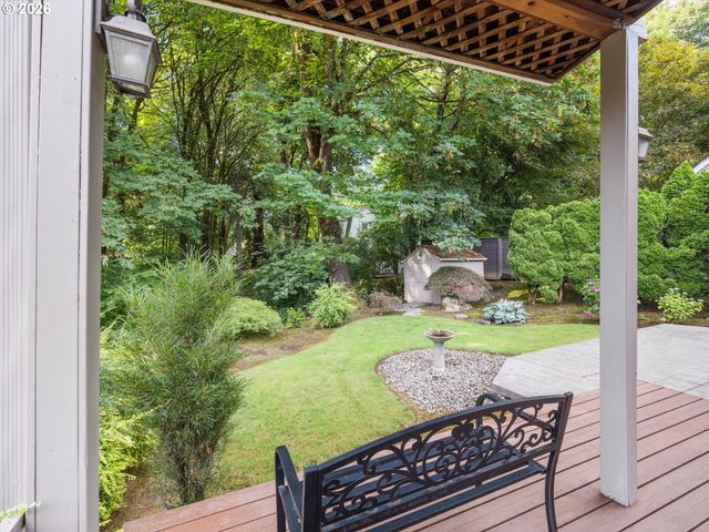 16419 LEXINGTON Ct, Lake Oswego, OR 97034