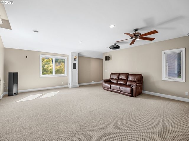 16419 LEXINGTON Ct, Lake Oswego, OR 97034