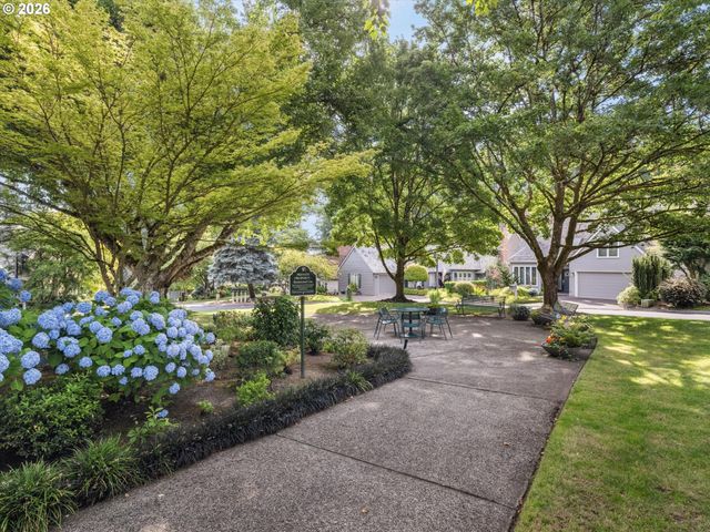 16419 LEXINGTON Ct, Lake Oswego, OR 97034