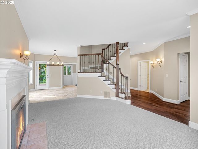 16419 LEXINGTON Ct, Lake Oswego, OR 97034