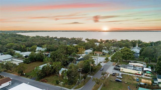 201 W WASHINGTON STREET, Minneola, FL 34715