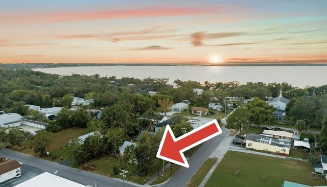 201 W WASHINGTON STREET, Minneola, FL 34715