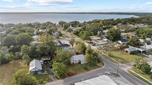 201 W WASHINGTON STREET, Minneola, FL 34715