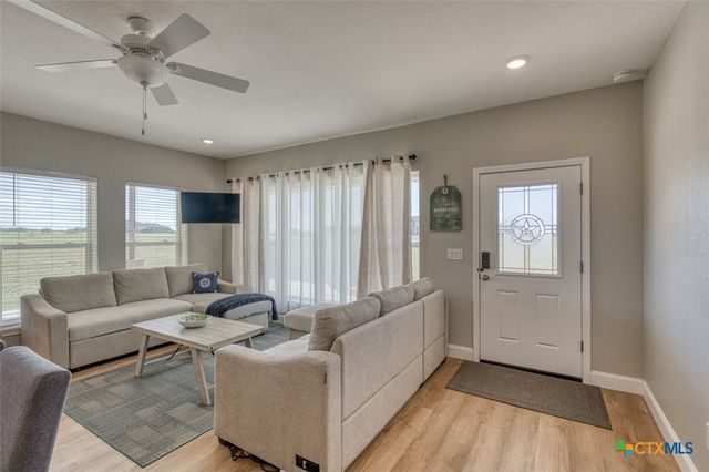 224 Blackbuck Ridge Drive, Lampasas, TX 76550