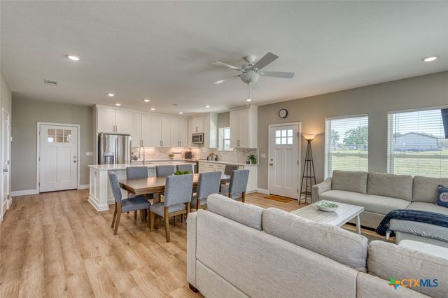 224 Blackbuck Ridge Drive, Lampasas, TX 76550