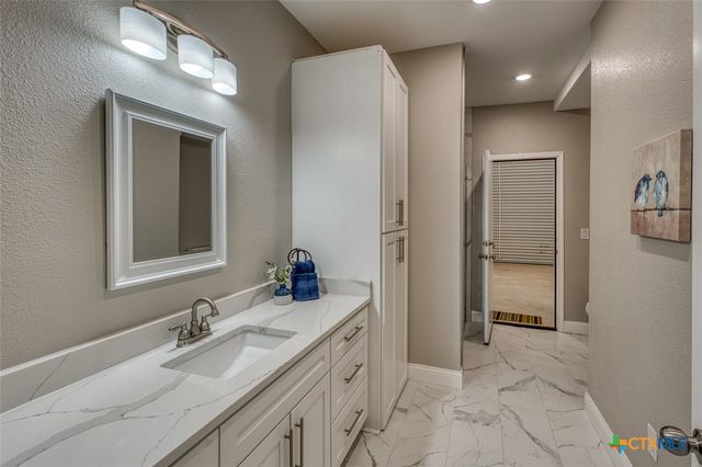 224 Blackbuck Ridge Drive, Lampasas, TX 76550