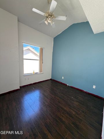 5465 ROGER MARIS Drive, El Paso, TX 79934