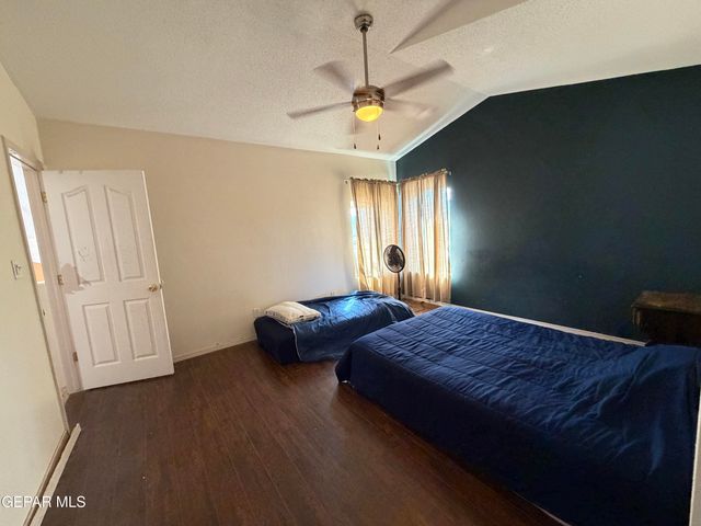 5465 ROGER MARIS Drive, El Paso, TX 79934