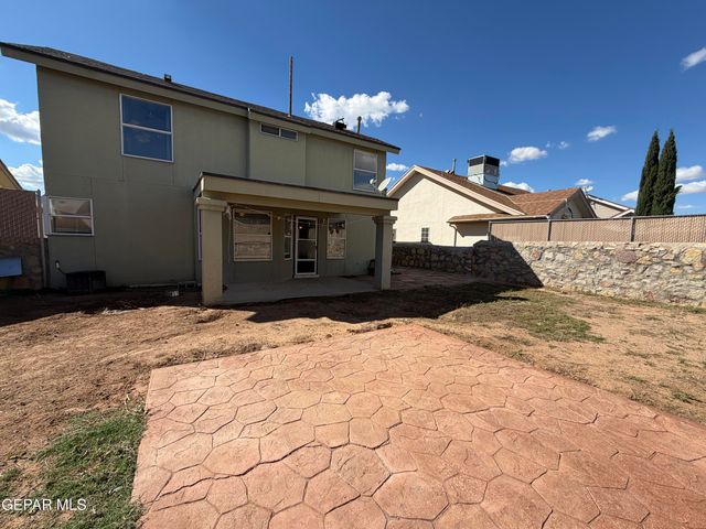 5465 ROGER MARIS Drive, El Paso, TX 79934