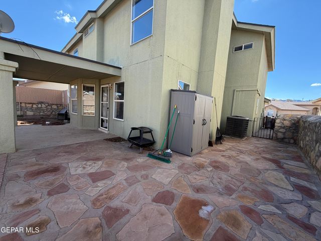 5465 ROGER MARIS Drive, El Paso, TX 79934