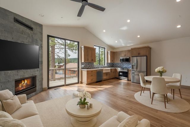 15518 Chelmsford Circle, Truckee, CA 96161