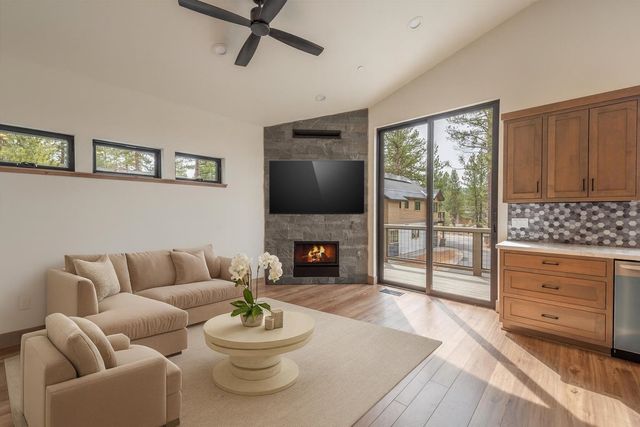 15518 Chelmsford Circle, Truckee, CA 96161