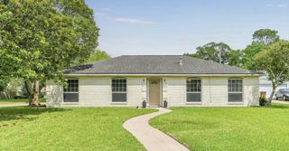 5018 Ash Court, Dickinson, TX 77539