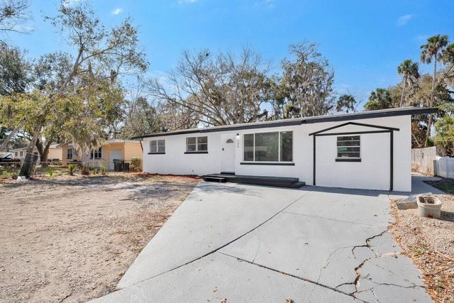 124 BAYWOOD DRIVE, Daytona Beach, FL 32117