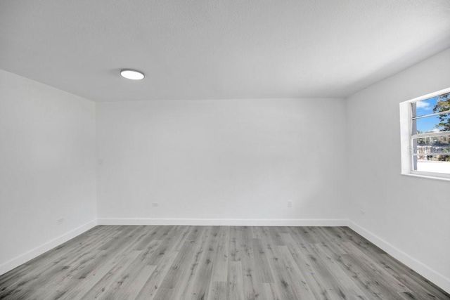 124 BAYWOOD DRIVE, Daytona Beach, FL 32117