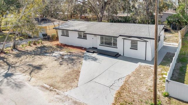124 BAYWOOD DRIVE, Daytona Beach, FL 32117